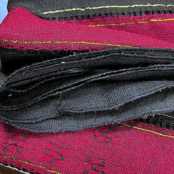 Holiday Decor Fringed Table Runner Cream Maroon Brown L70" W21.75" Fringe 2.25" - Picture 6 of 10